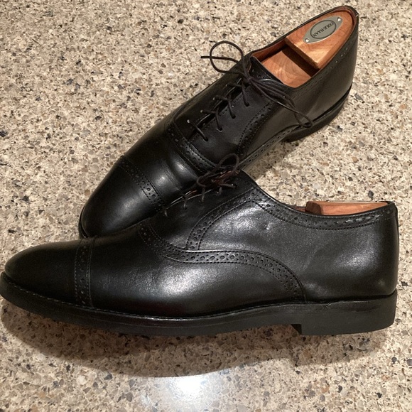 Men’s 9.5B Allen Edmonds Van Ness Black Leather Cap Toe Oxford - Picture 4 of 13